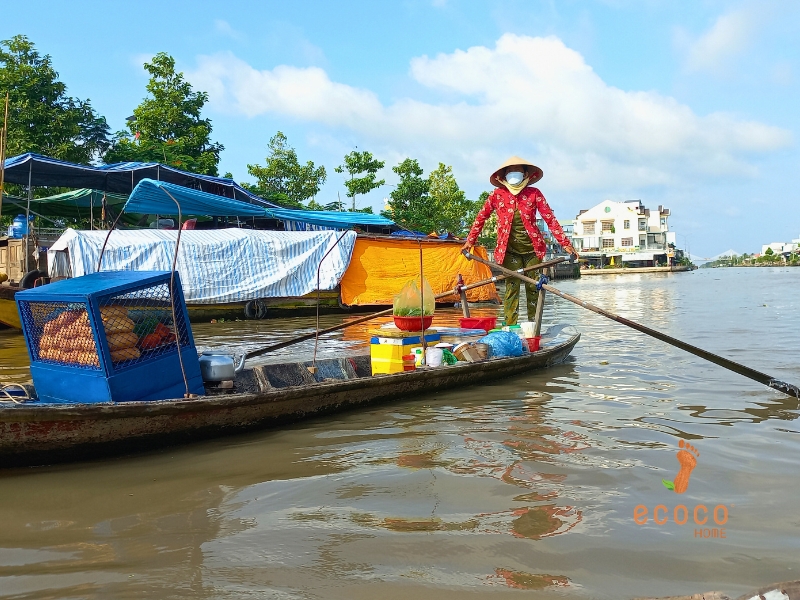 Nga Nam Local Floating Market nontourist
